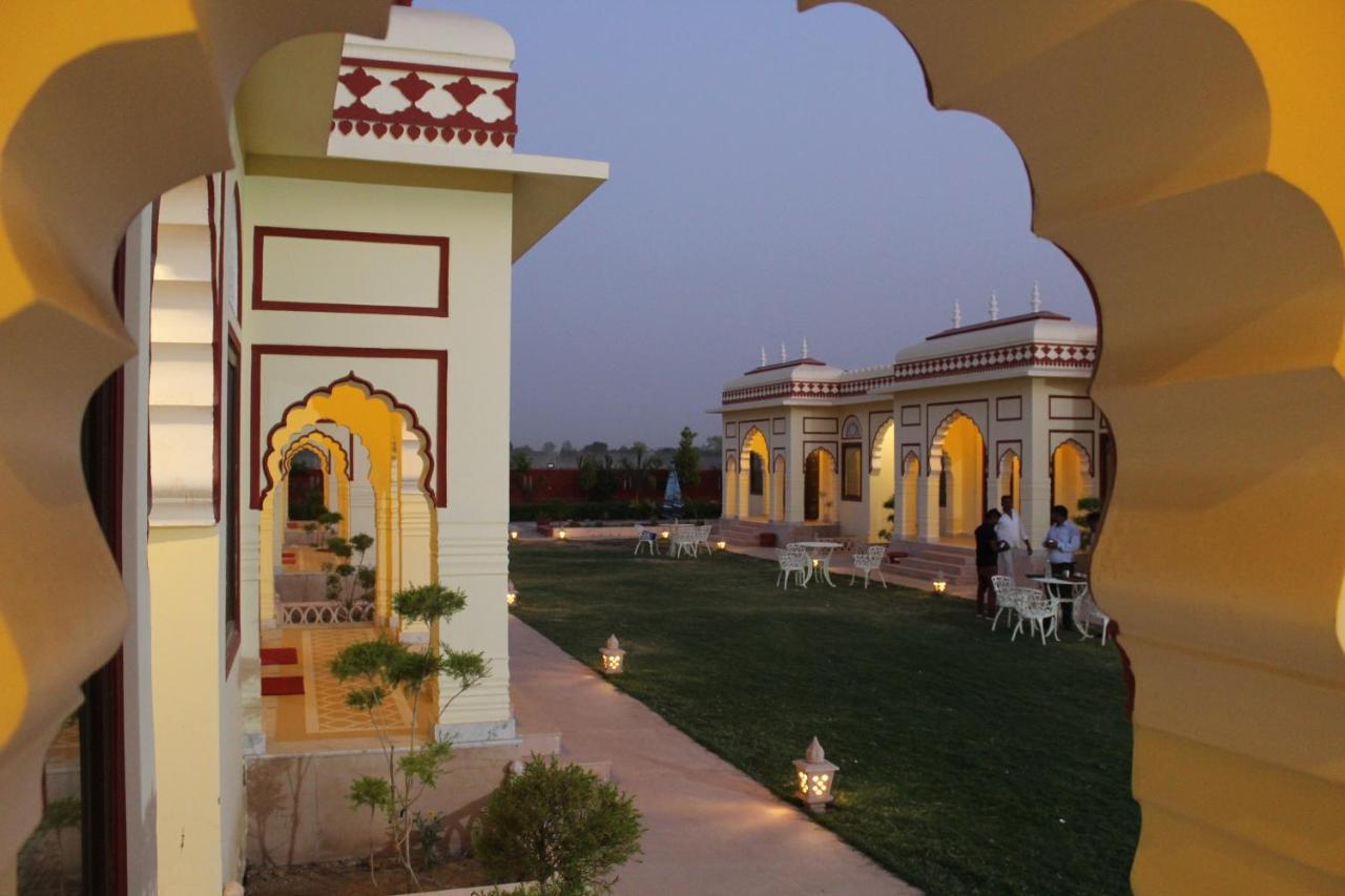 The Grand Barso Ξενοδοχείο Bharatpur Εξωτερικό φωτογραφία