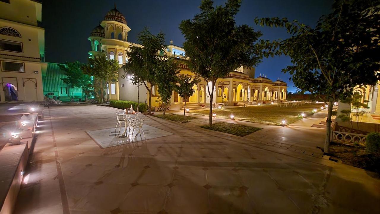 The Grand Barso Ξενοδοχείο Bharatpur Εξωτερικό φωτογραφία